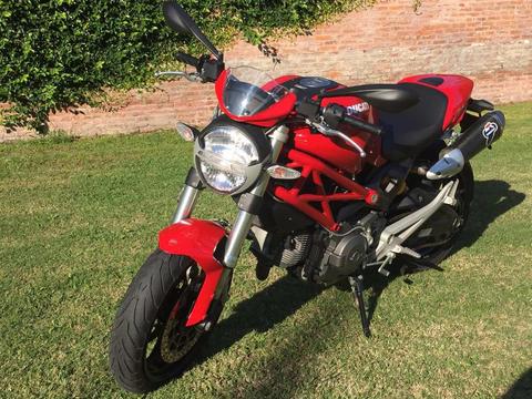 Ducati Monster 696 Abs