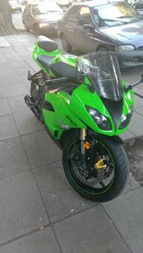 Kawasaki Zx6 2010