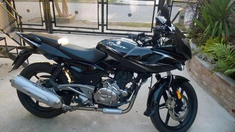 Bajaj Rouser 220f ,negra 2015