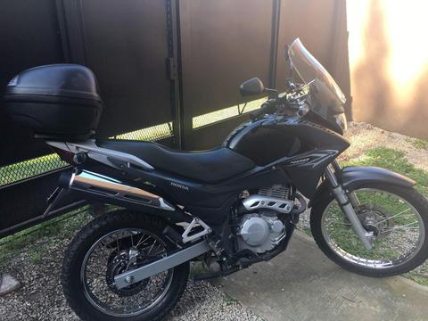 Vendo Honda Falcón 400