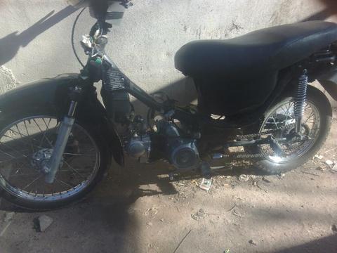 Moto Ciento 110
