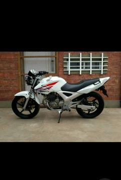 Honda Twister 2012