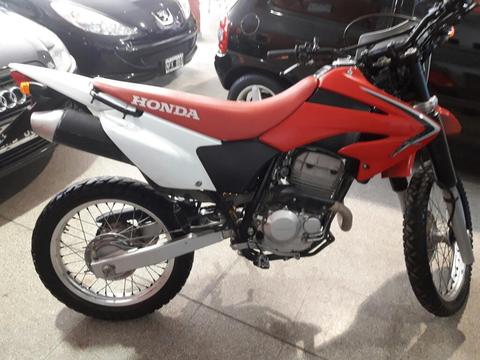 Honda Tornado 250,2016 Tiene 9000km