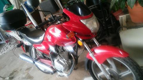 Honda Storm 2010 Impecable