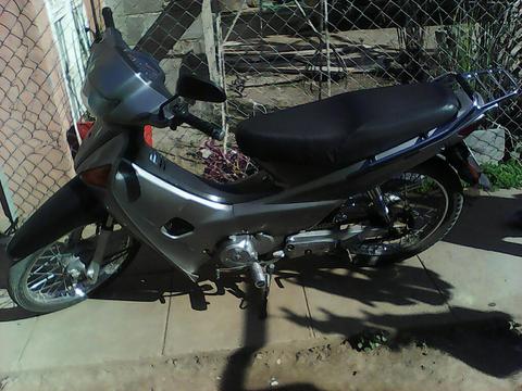 Permuto por Moto 150 Pago Diferencia