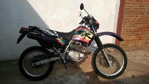 Vendo Honda Xr 200 C.c