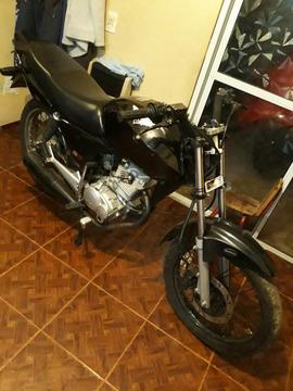 Vendo O Permuto Motomel Sll