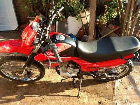 Vendo Corven Triax 150 Unico Dueño