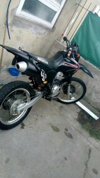 Vendo Honda Tornado 250 Modelo 2015