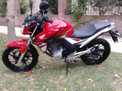 HONDA TWISTER 250 DICIEMBRE DE 2017 CON 1000 KM igual a