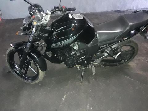 VENDO YAMAHA FZ 2013 EXCELENTE ESTADO